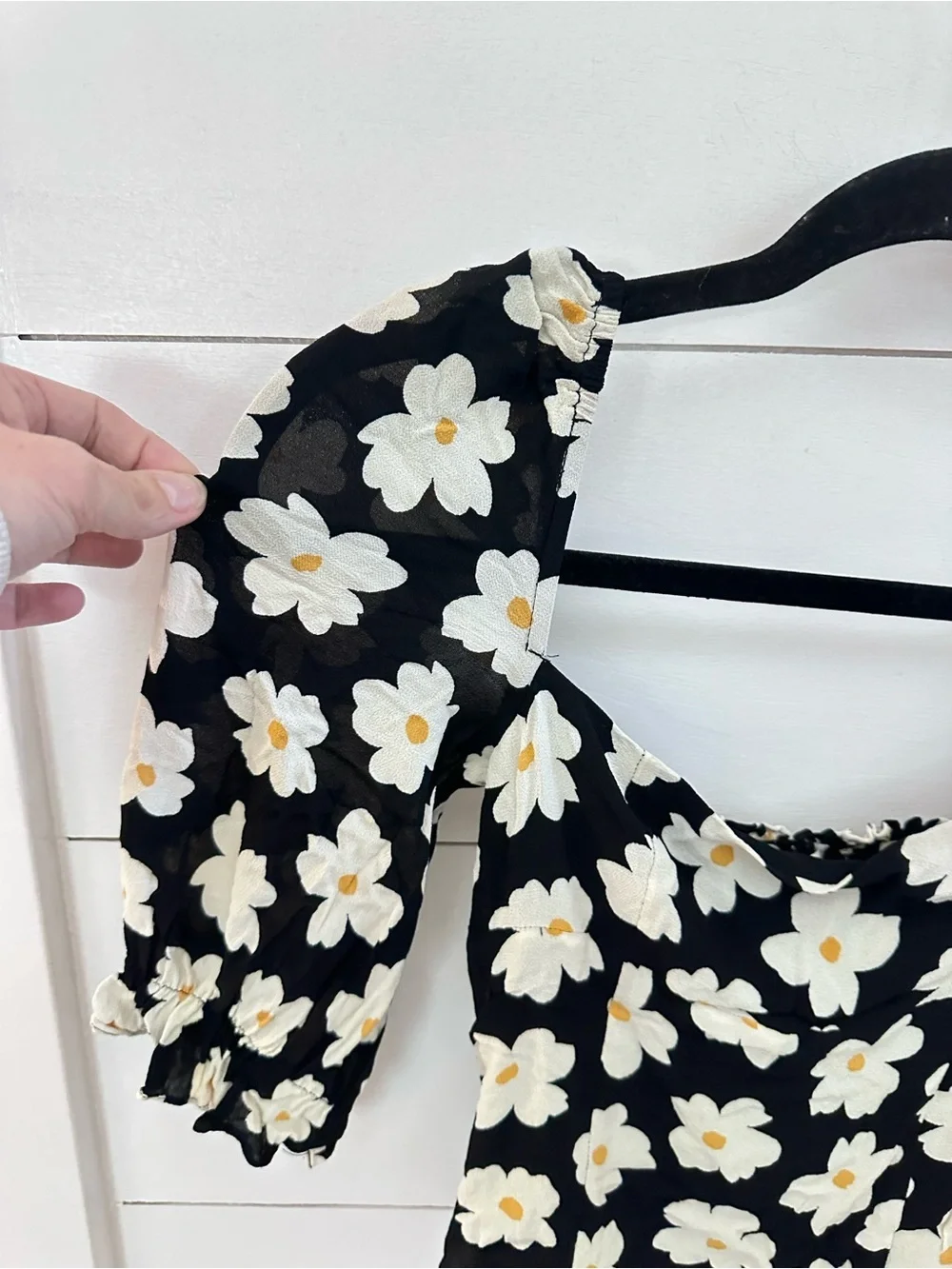 Reformation 2 Georgia daisy chain print square neck halter back crop top boho